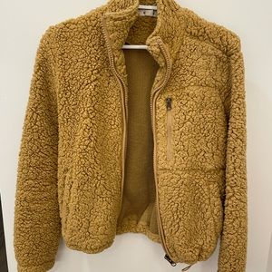 CROPPED SOFT TEDDY ZIP UP | Size Medium